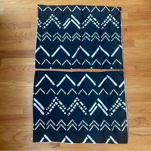 Room Essentials Easy Care Geo Print Pillowcases (Set of 2)